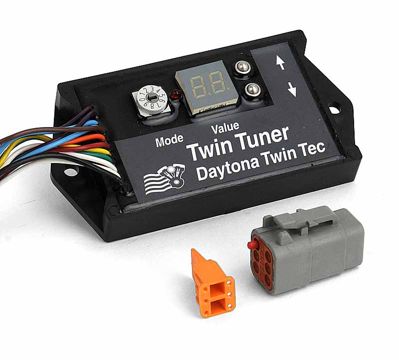 Daytona Twin Tuner Fuel Injection Controller Plug In Kit 2